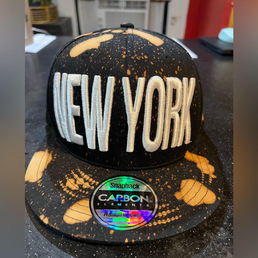 Carbon Black and Tan Patterned Hat